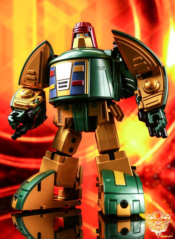 New Transformers Toys Zeta EX-07 Traveler G1 Cosmos Metallic color Action figure 