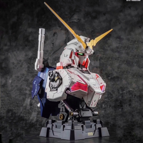 Spark Toys AT-01 1/35 RX-0 Unicorn Gundam Auto Transformable Statue Bust w/ LED